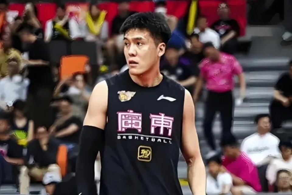 yPHQg, 基本上都是, 北京男篮和